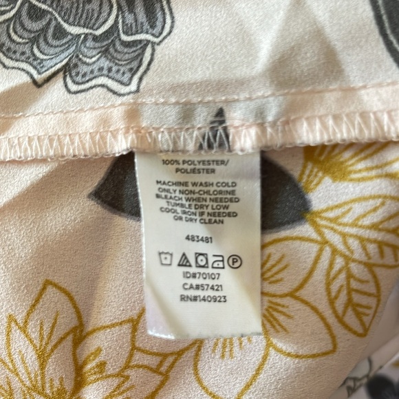 LOFT Plus Floral Top - Picture 9 of 9